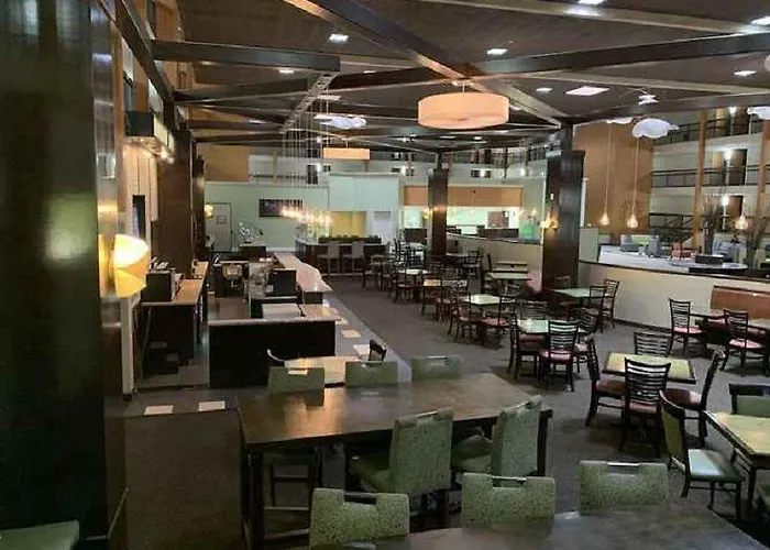 The Clarion & Conference Center 3*